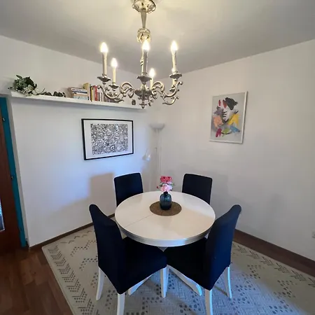 Apartment Stylish Youthful In The Heart Of Moedling, Fiatalos Boldog Otthon Moedling Sziveben Modling
