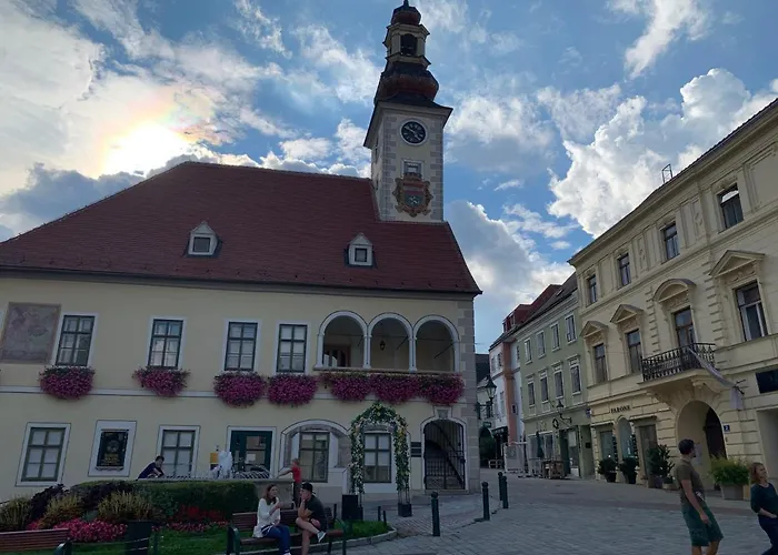 公寓 Stylish Youthful In The Heart Of Moedling, Fiatalos Boldog Otthon Sziveben