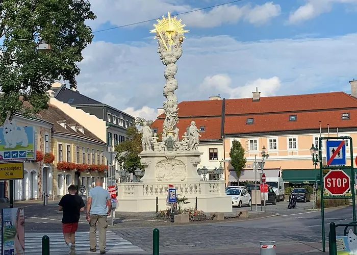 Stylish Youthful In The Heart Of Moedling, Fiatalos Boldog Otthon Sziveben