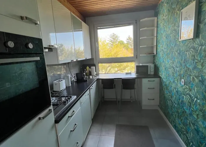 Stylish Youthful In The Heart Of Moedling, Fiatalos Boldog Otthon Sziveben Apartment