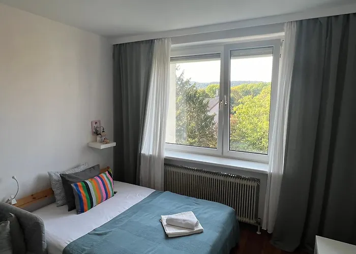 Stylish Youthful In The Heart Of Moedling, Fiatalos Boldog Otthon Sziveben